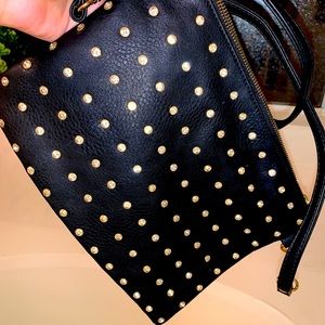 Charming Charlie Crossbody bag✨